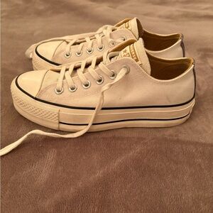 Converse Chuck Taylor All Star Lift Cream Platform shoes
